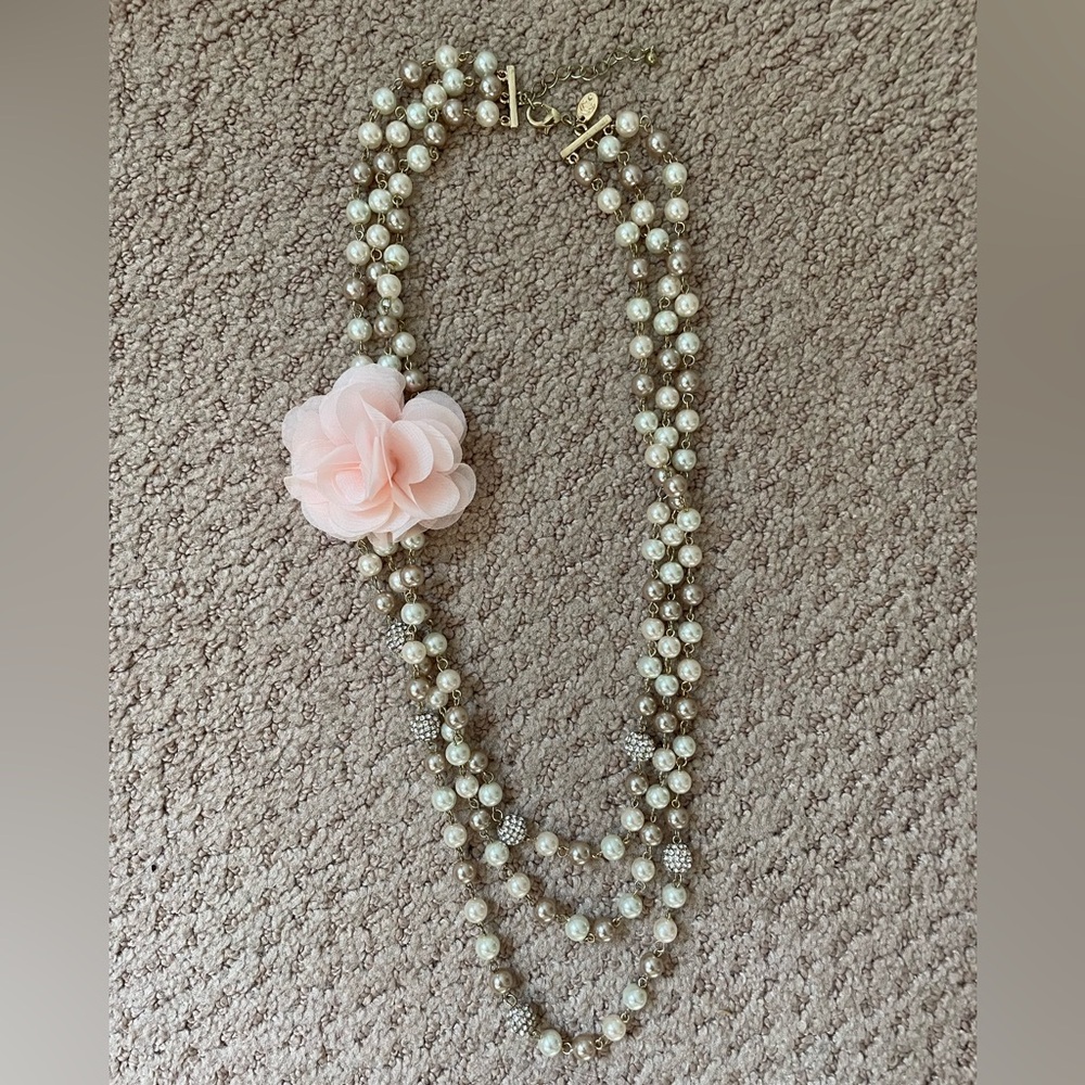 Charming Charlie Pink Flower Faux Pearl Gold Tone Necklace 14 Inch Layered
